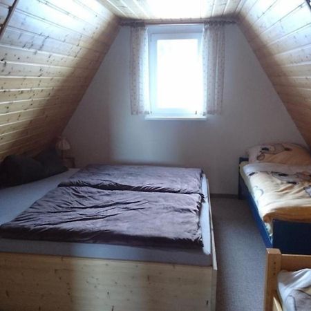 Modernes Ferienhaus In Carlsfeld Mit Grill Und Garten آيبنشتوك المظهر الخارجي الصورة